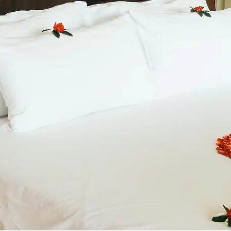 Szálloda Yanis Lozenec