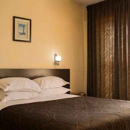 Szálloda Yanis Lozenec