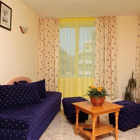 Yanis Otel