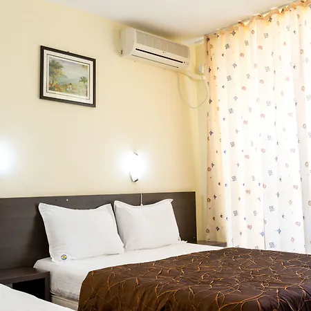 호텔 Yanis 로제넷츠