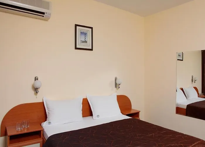 Yanis 호텔 로제넷츠